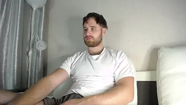 LorenzoLux online show from 10/12/25, 05:45