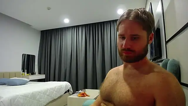 LorenzoLux online show from 04/15/26, 05:31