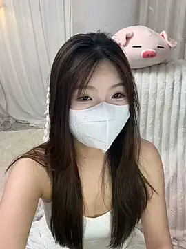  xiaoxinxin  online show from 05/11/26, 01:50