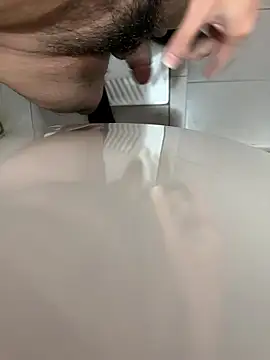 Johnlim880 online show from 01/14/26, 07:36