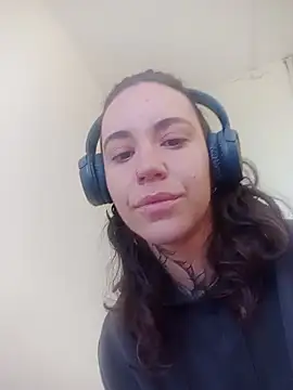 Snapshot of Dirty_Pink chatting on 01/15/26, 09:25 Dirty Pink online show from 01/15/26, 09:25