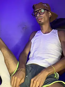 alexx 23cm online show from 04/15/26, 12:50