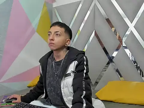 Mauro22  online show from 01/11/26, 03:39