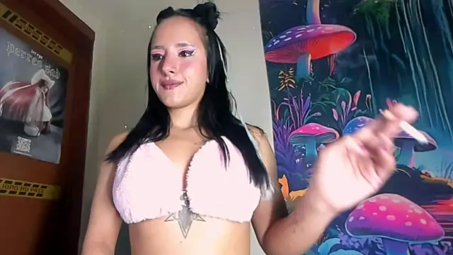 Snapshot of AmyRocket666 chatting on 01/15/26, 04:55 AmyRocket666 online show from 01/15/26, 04:55