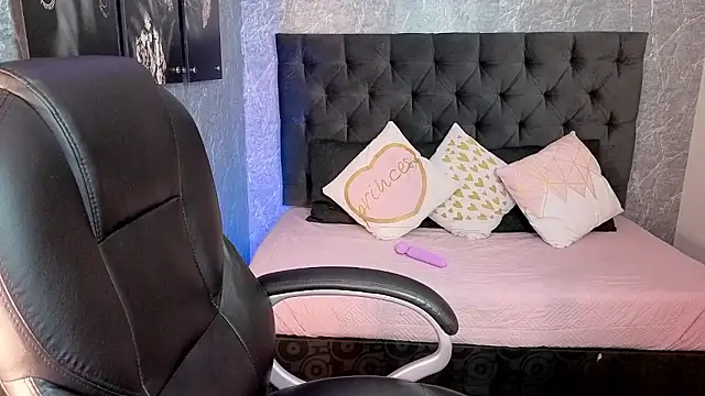 Snapshot of sasha__blaze chatting on 01/07/26, 03:14 sasha blaze online show from 01/07/26, 03:14