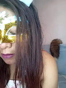 Snapshot of Zuley_foxi chatting on 02/17/26, 03:03 Zuley foxi online show from 02/17/26, 03:03