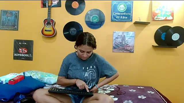 marcelasweet457 online show from 01/13/26, 01:49