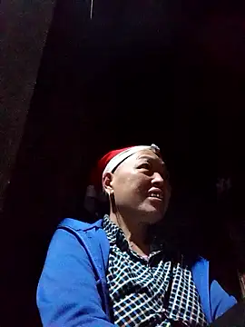 Snapshot of Agnes-baby chatting on 01/13/26, 12:43 Agnes-baby online show from 01/13/26, 12:43