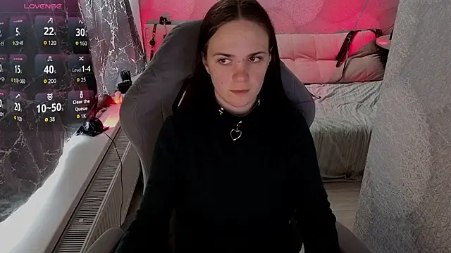 Snapshot of Mistress-Stella chatting on 05/22/26, 11:05 Mistress-Stella online show from 05/22/26, 11:05