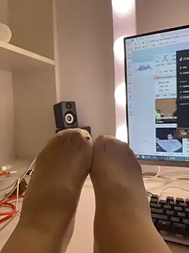 Snapshot of lukee666 chatting on 02/10/26, 01:32 lukee666 online show from 02/10/26, 01:32