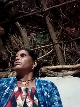 Manvi hote online show from 02/05/26, 04:11