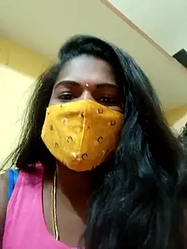 Milky Julia online show from 01/07/26, 05:59