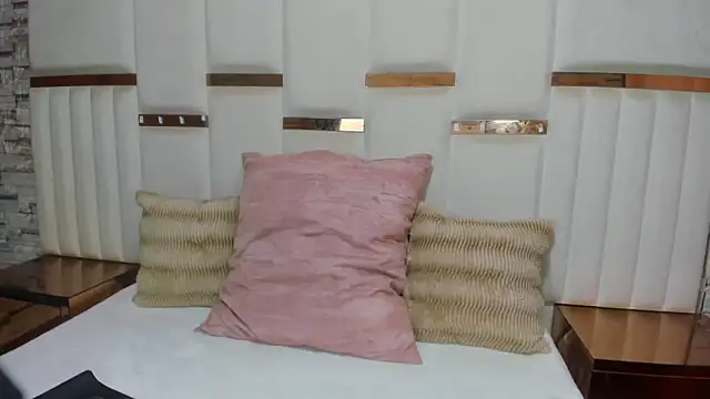 Brianna HH online show from 01/07/26, 01:24