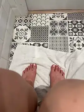 leshowcho online show from 04/29/26, 10:49