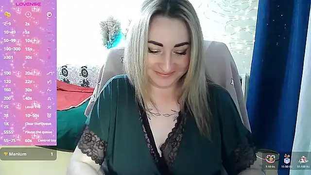 FoxyAnn12 online show from 03/30/26, 04:52