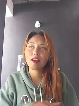 Velvet Moon33 online show from 04/12/26, 06:46