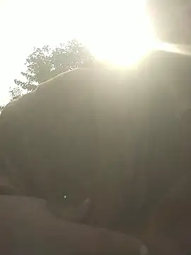 Snapshot of momo_loves chatting on 01/10/26, 09:11 momo loves online show from 01/10/26, 09:11