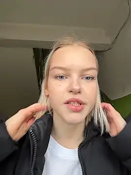 AshleyMur online show from 03/19/26, 05:55