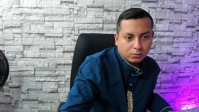 Snapshot of Hadarah_and_Hasan chatting on 01/07/26, 06:43 Hadarah and Hasan online show from 01/07/26, 06:43