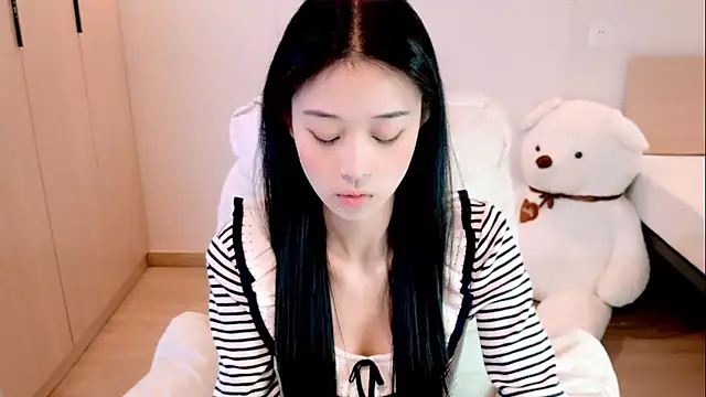 iiiiiiiiiu online show from 01/12/26, 03:12