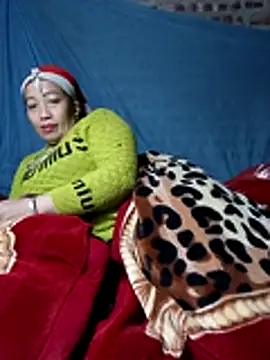 Snapshot of zinza-00 chatting on 01/12/26, 11:15 zinza-00 online show from 01/12/26, 11:15