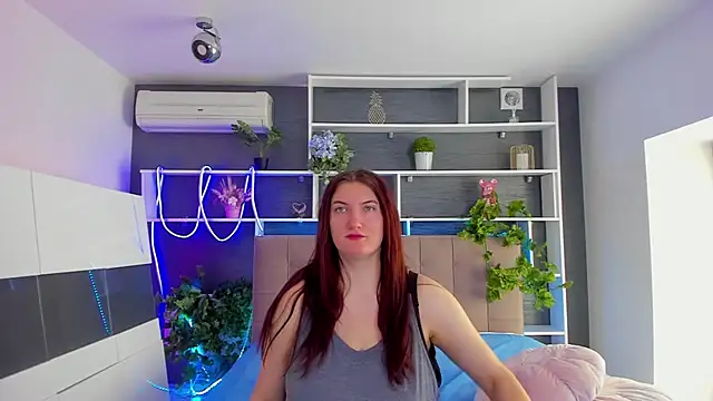 StephieRousee online show from 03/16/26, 06:28