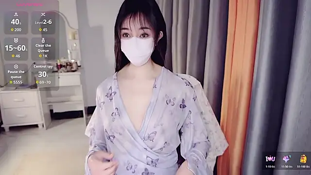 Snapshot of NolanMia chatting on 02/02/26, 02:32 NolanMia online show from 02/02/26, 02:32