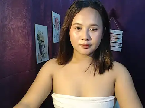 creamycarra online show from 06/19/26, 09:35
