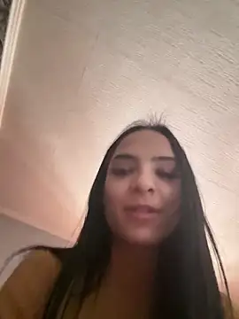 Snapshot of Evelin199 chatting on 04/03/26, 12:47 Evelin199 online show from 04/03/26, 12:47