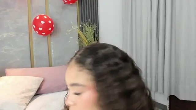 CamilaCastillo online show from 02/14/26, 12:46