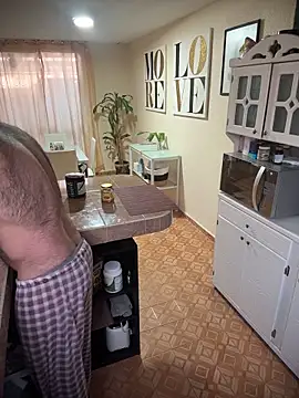 wolfbucker online show from 03/25/26, 01:17