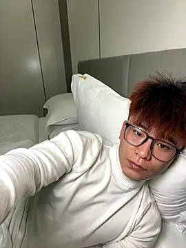 linfei123321 online show from 01/08/26, 09:44