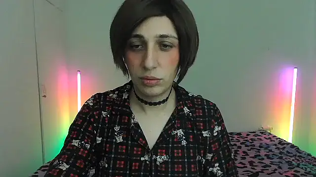 HoneyValentine online show from 02/19/26, 08:05