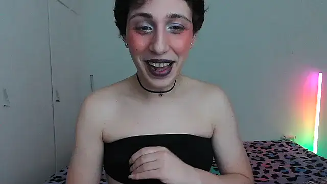 HoneyValentine online show from 02/23/26, 08:50