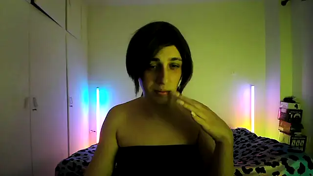 HoneyValentine online show from 04/02/26, 08:50