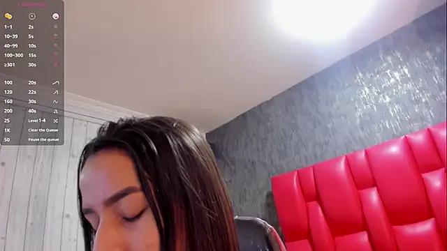 Snapshot of martiina_1 chatting on 01/11/26, 08:14 martiina 1 online show from 01/11/26, 08:14