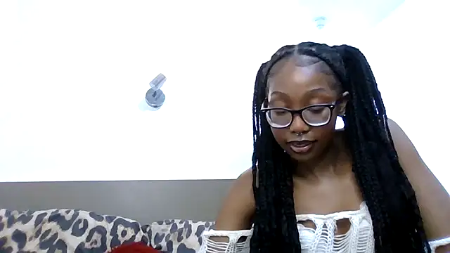 LolaUrFavGirlxxx online show from 01/11/26, 10:59