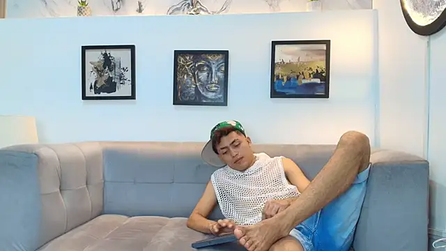 AVENGER BOYS2026 online show from 01/13/26, 01:33