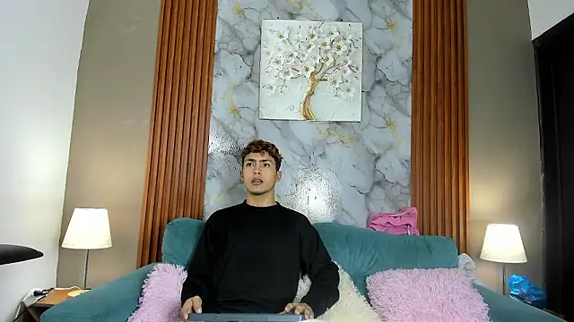 AVENGER BOYS2026 online show from 03/11/26, 07:31