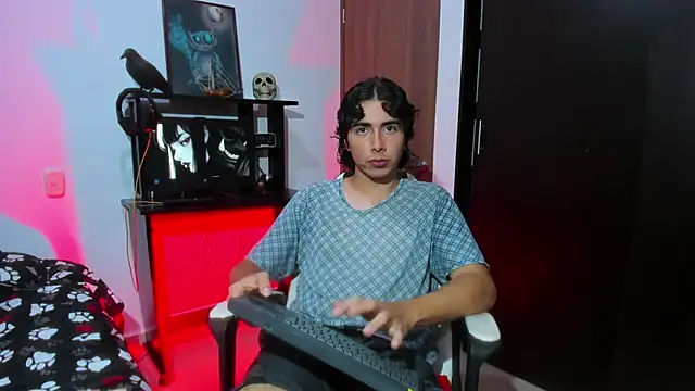 Keisuke Baji  online show from 01/16/26, 02:43