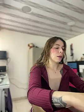 NatalyPinky online show from 03/25/26, 09:32