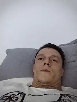 RAFAELQUINTEROSCAVALHEI online show from 04/05/26, 09:01