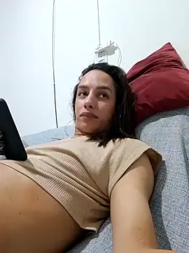 Snapshot of ofjuliaa chatting on 06/15/26, 12:13 ofjuliaa online show from 06/15/26, 12:13