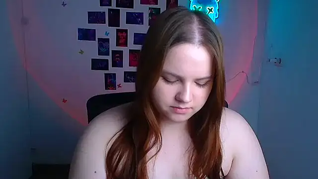 Kitty Mia Kitty online show from 04/15/26, 12:23