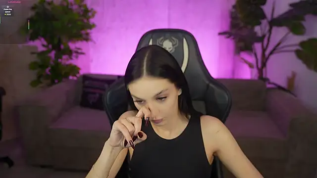 Mila Rose054 online show from 04/07/26, 06:36