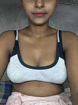 Royal-girl78 online show from 07/04/26, 03:51