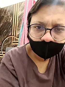 piryasharma005 online show from 02/14/26, 06:32