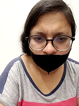 piryasharma005 online show from 03/05/26, 11:06