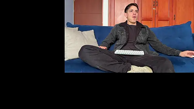 Enzho liam online show from 04/17/26, 02:53