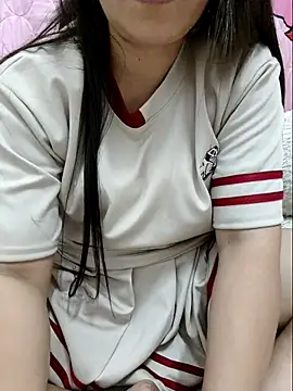 linhha23 online show from 03/19/26, 02:32